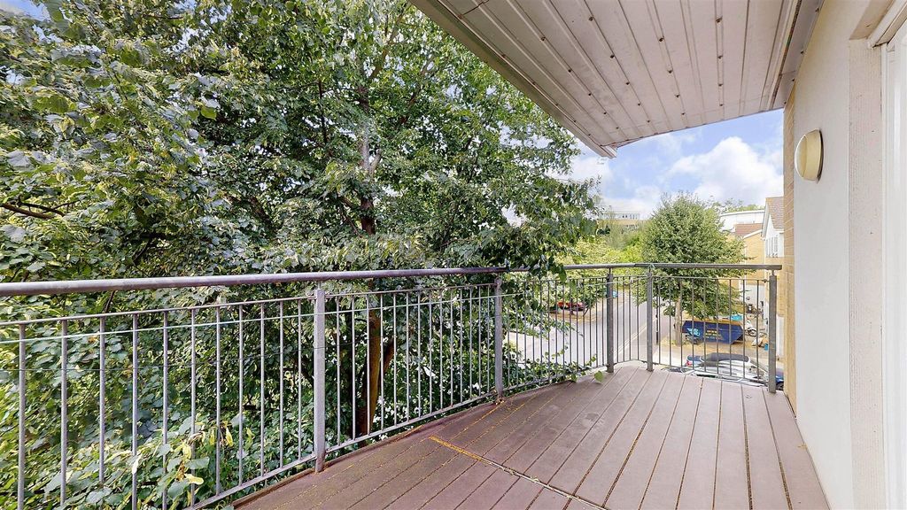 Property photo 3 of 14 Eqspqx2Qkuue__Cuc_l3Zw.Jpg