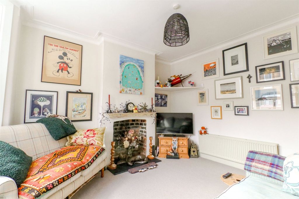 Property photo 3 of 20 Picture No. 17