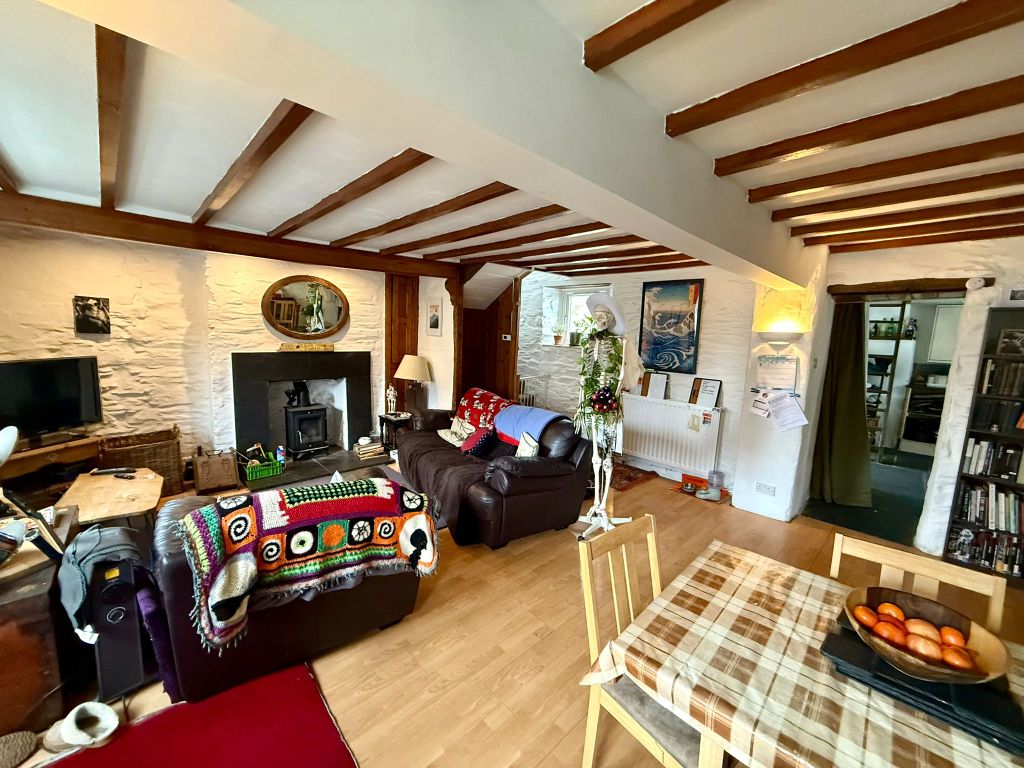 Property photo 3 of 18