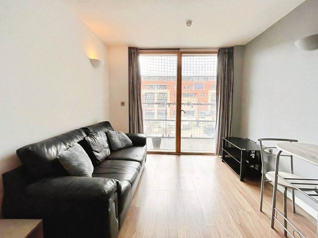 Property photo 2 of 11 Picture No. 38