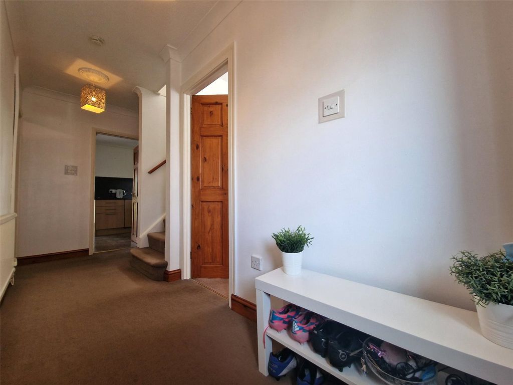 Property photo 2 of 34 Picture No. 26