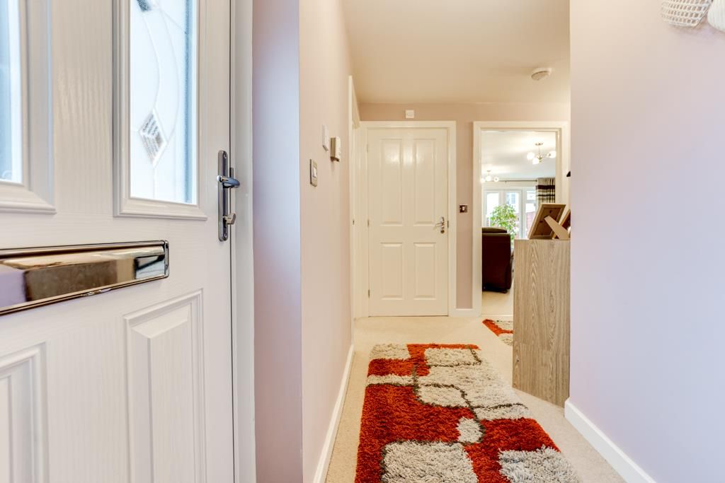 Property photo 2 of 31 461 Lyvden Way, Oakley Vale-7.Jpg