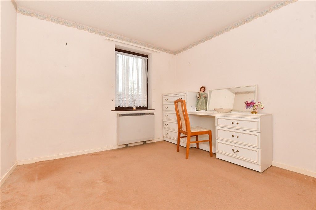 Property photo 2 of 10 Bedroom 1