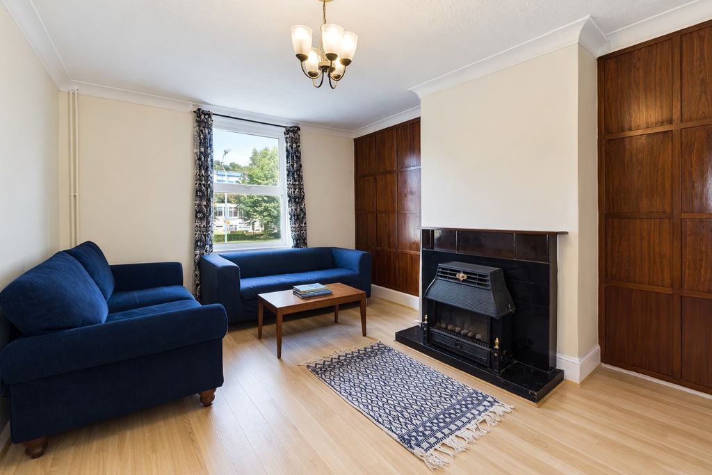 Property photo 1 of 10 Photo 23