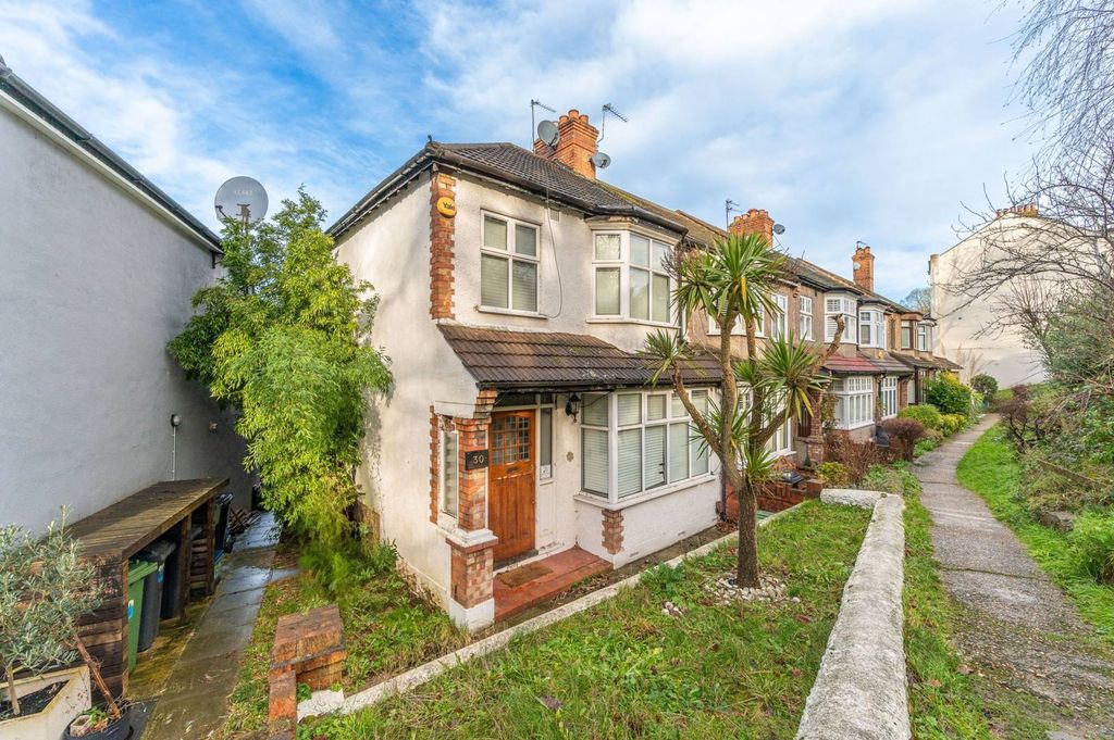 Property photo 2 of 14