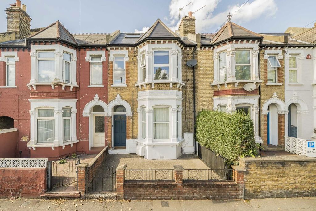 Property photo 1 of 6
