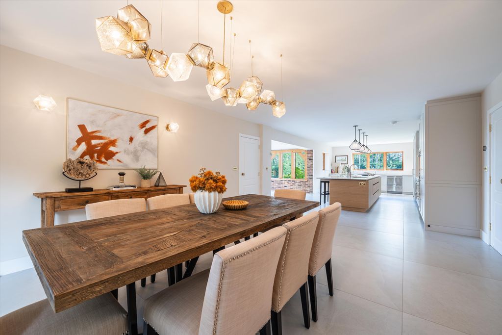 Property photo 3 of 22 Image