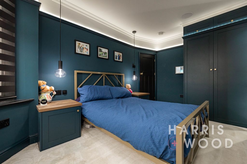 Property photo 3 of 38 4557406