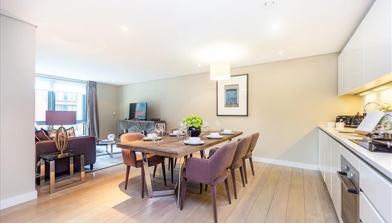 Property photo 2 of 11 Dining Area