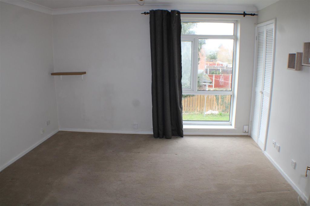 Property photo 2 of 7 Img_1472.Jpg