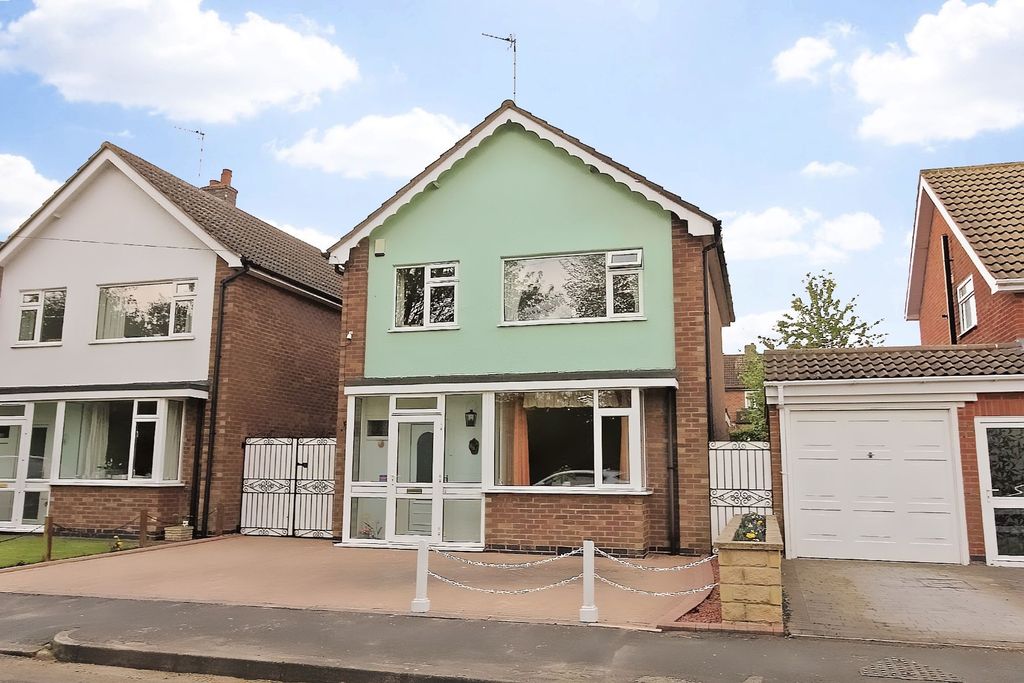 Property photo 1 of 23