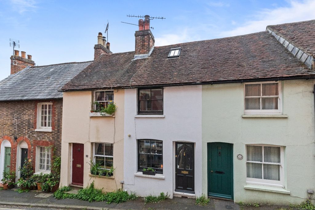 Property photo 1 of 10 4184071