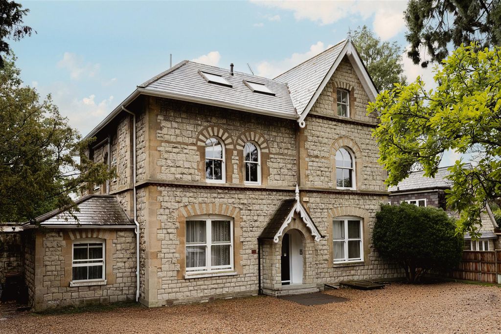 Property photo 1 of 11 1.Jpg