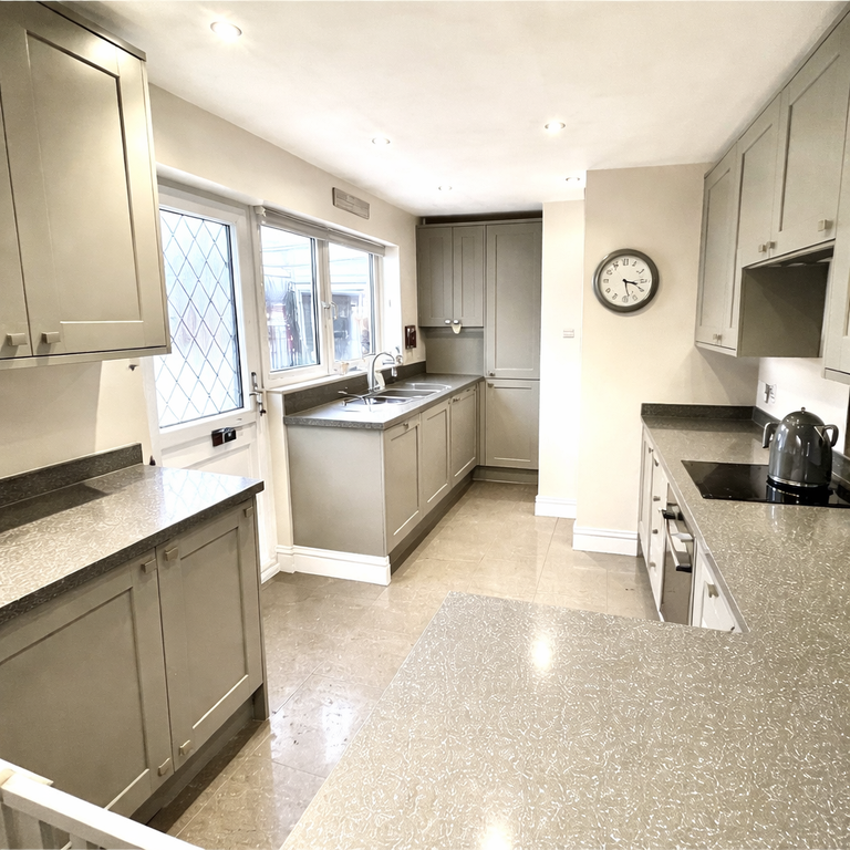 Property photo 2 of 20 Picture No. 04