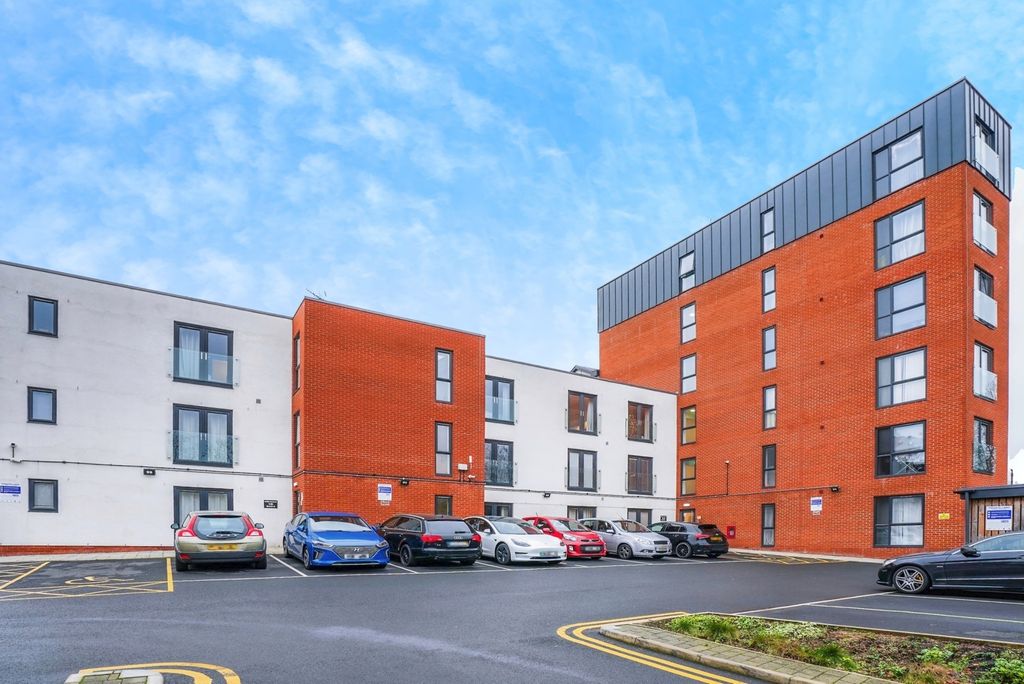 Property photo 3 of 14 Pbox-Img.Jpg