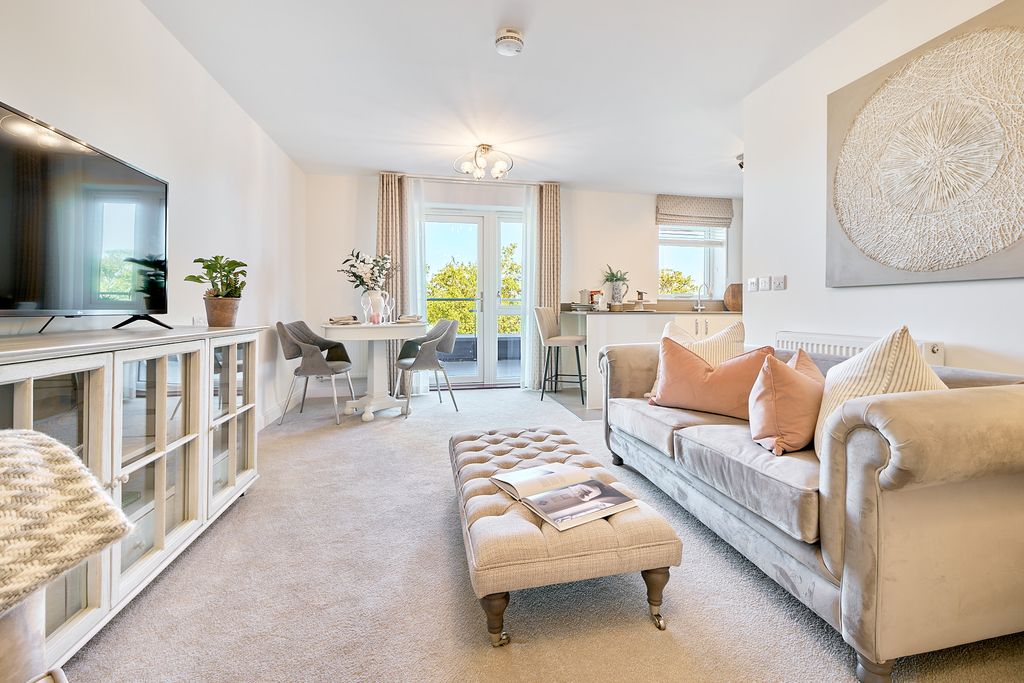 Property photo 1 of 27 Show Home Living Room