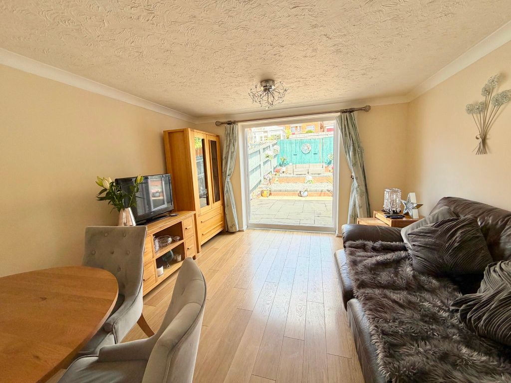 Property photo 2 of 22