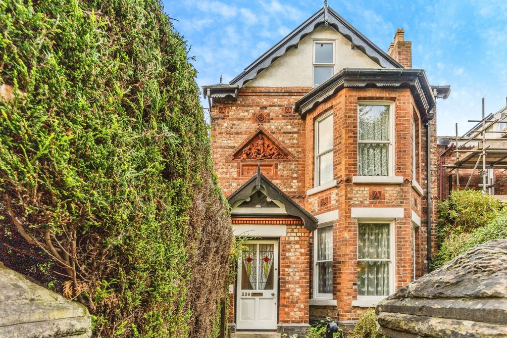 Property photo 1 of 20