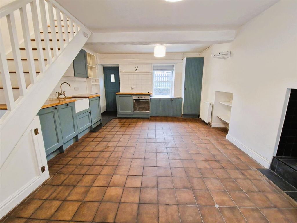 Property photo 2 of 21 1000132443.Jpg