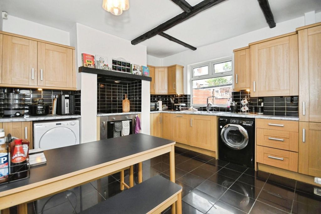 Property photo 2 of 16 Kitchen.Jpg