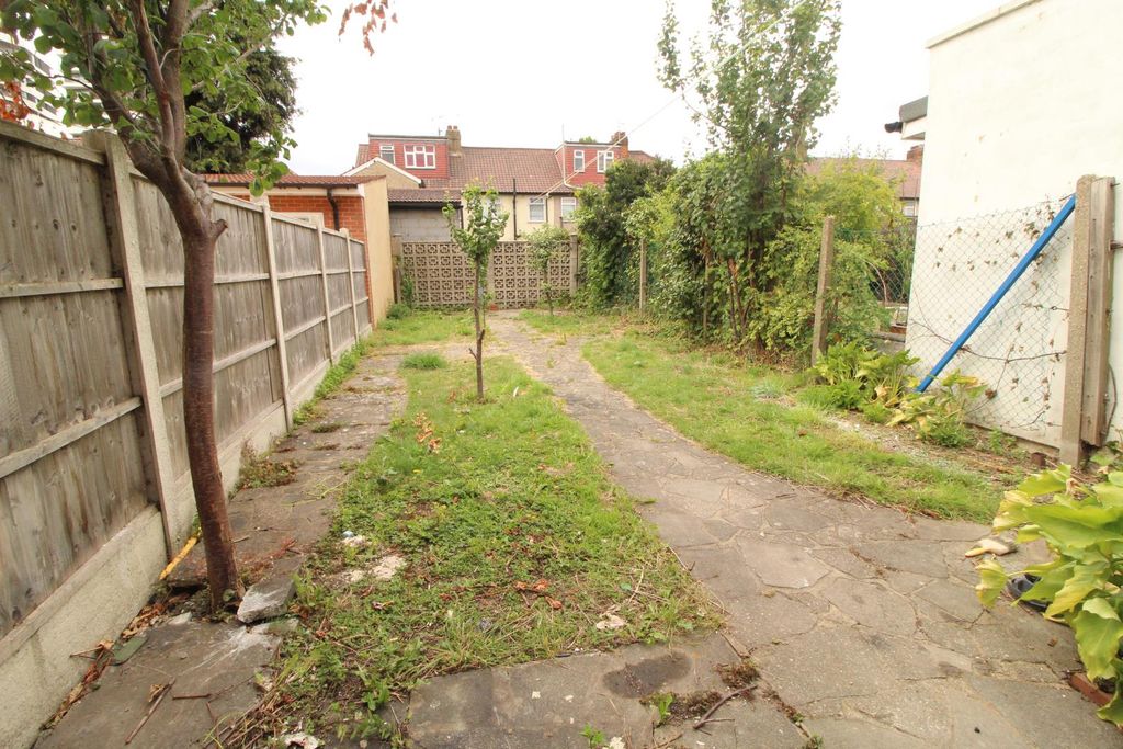 Property photo 2 of 9