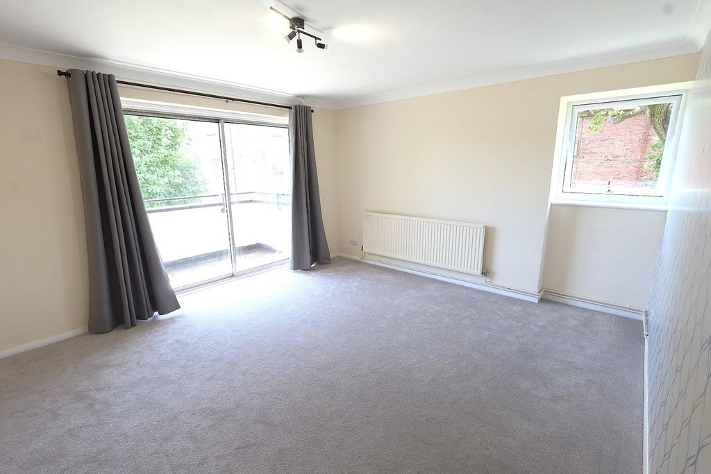 Property photo 3 of 7 Lounge With Balcony