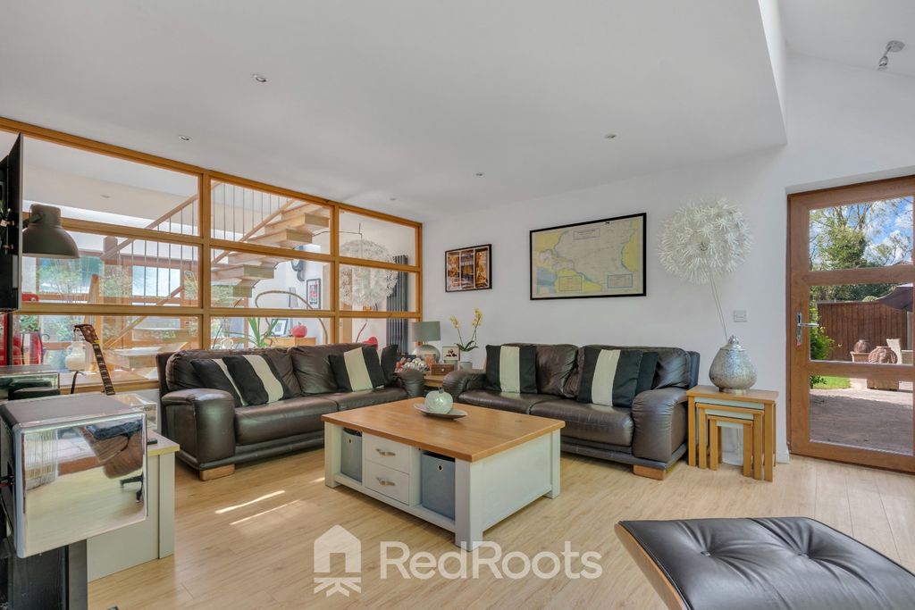 Property photo 3 of 41 3934065