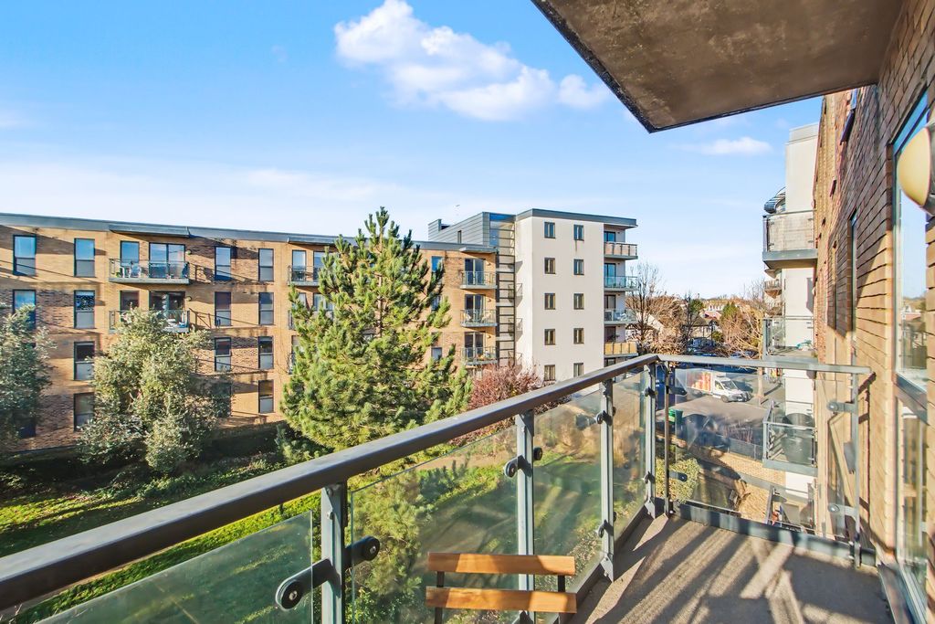 Property photo 2 of 12