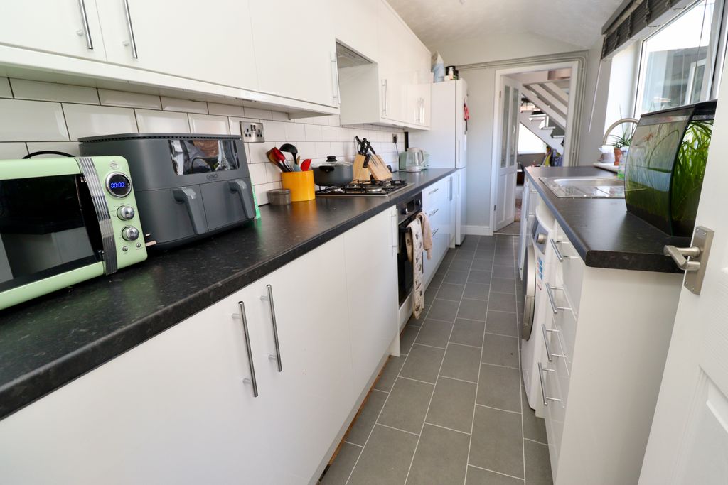 Property photo 2 of 14 Img_6459