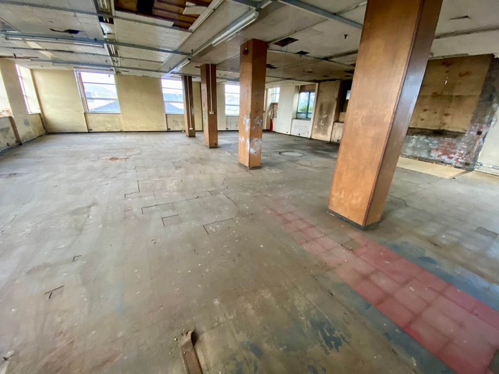 Property photo 3 of 4