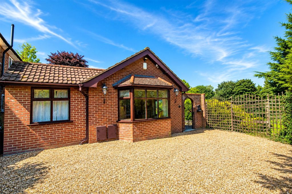 Property photo 2 of 20 Picture No. 64