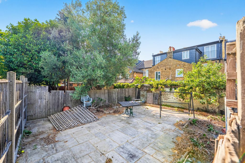 Property photo 2 of 13 Pbox-Img.Jpg