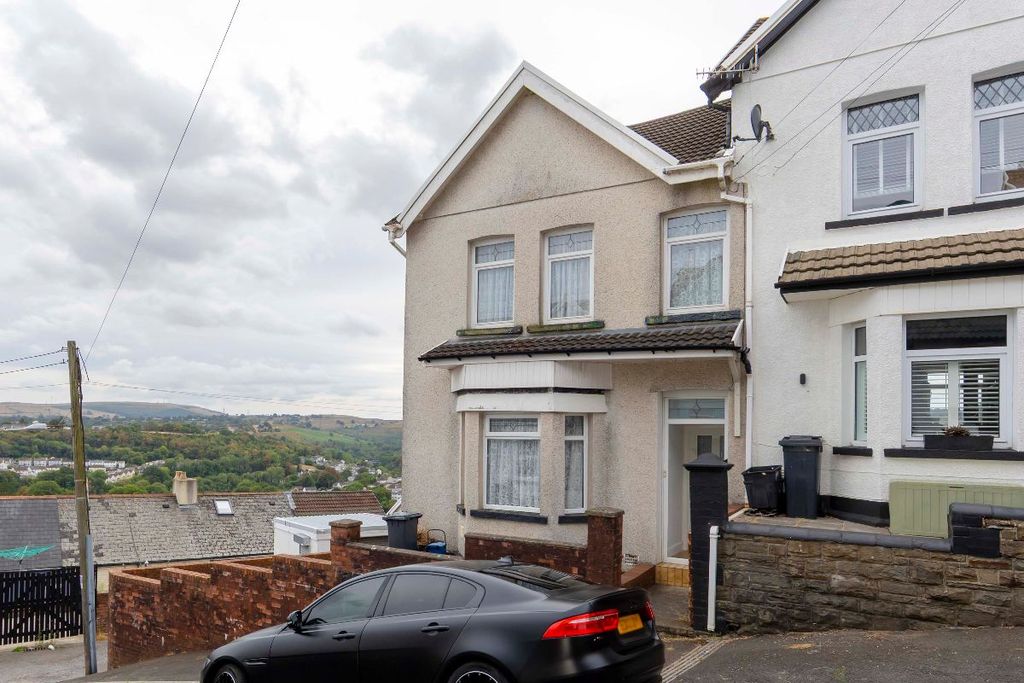 Property photo 1 of 34