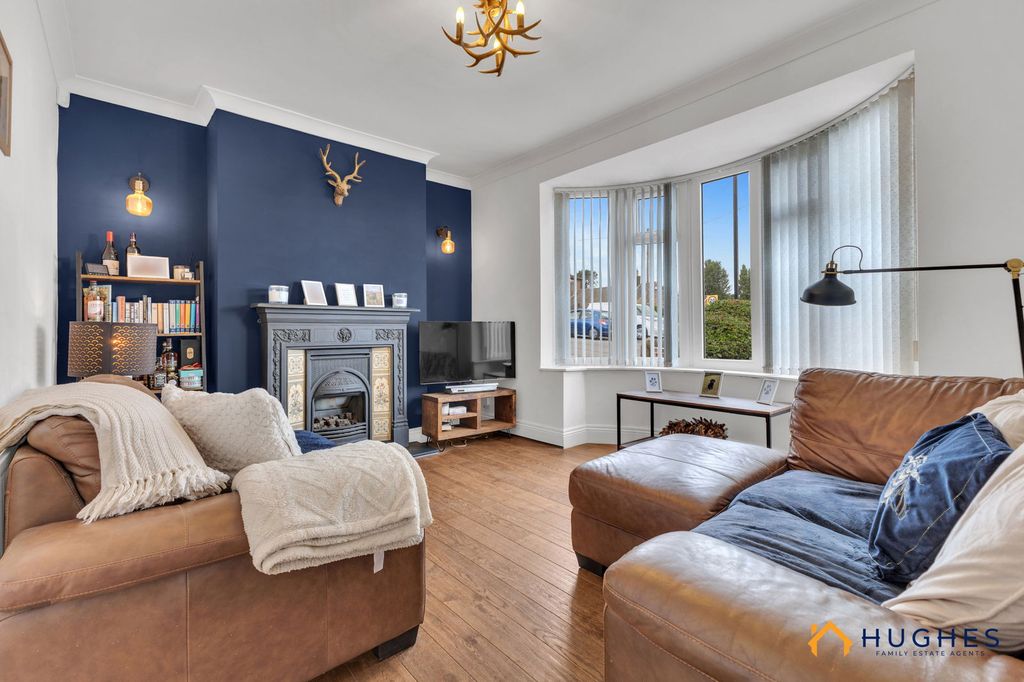 Property photo 2 of 31