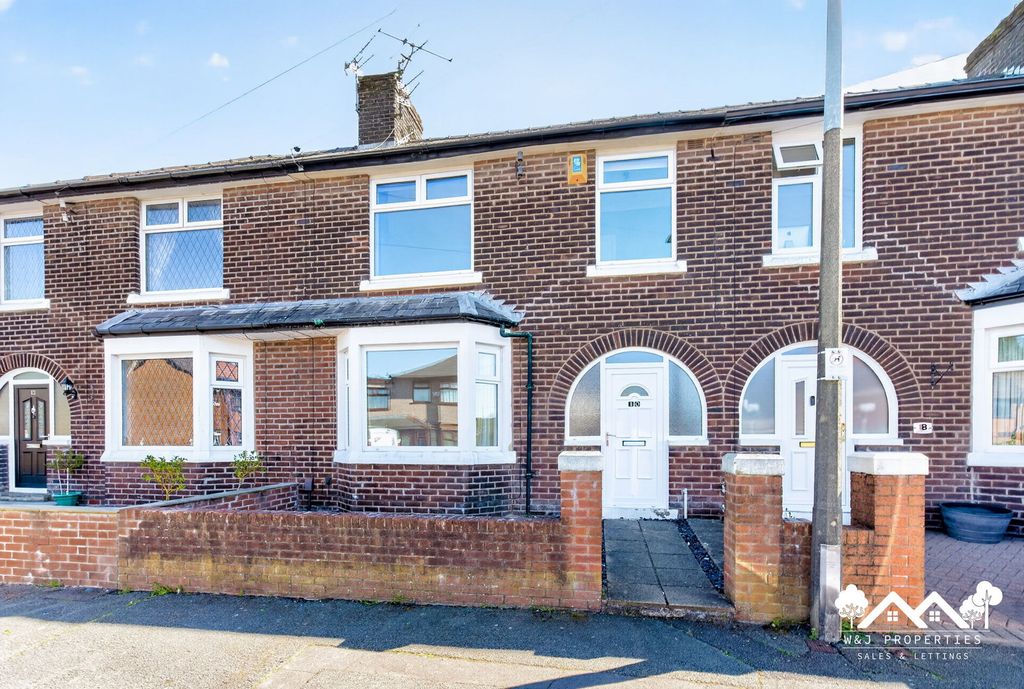 Property photo 1 of 22