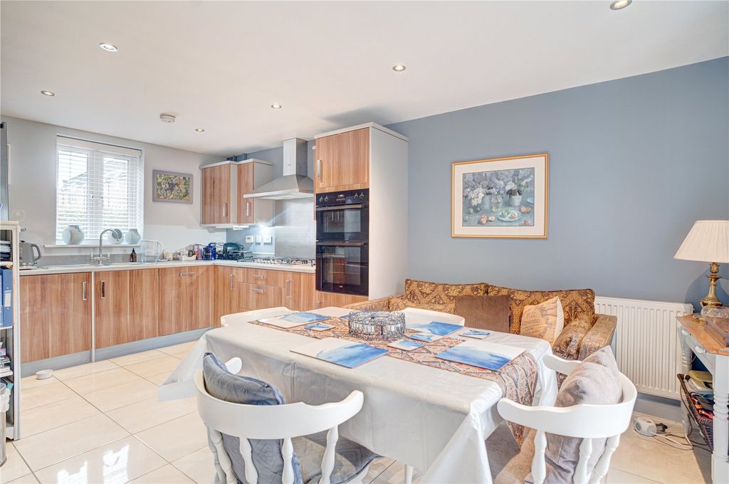 Property photo 3 of 12 Kitchen/Diner