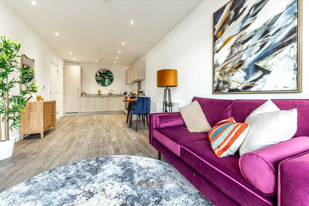 Property photo 1 of 11 Show Home
