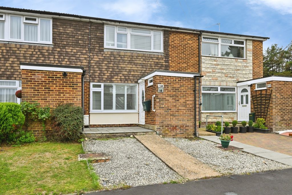 Property photo 1 of 18