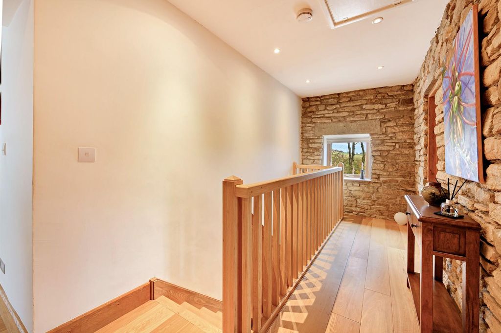 Additional image 29 of 4 bed detached house for saleHigher Whittlestone Head Farm, Whittlestone Head, Darwen BB3