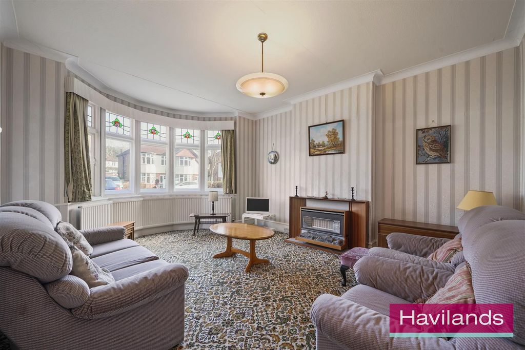 Property photo 2 of 12 The Chine-1.Jpg