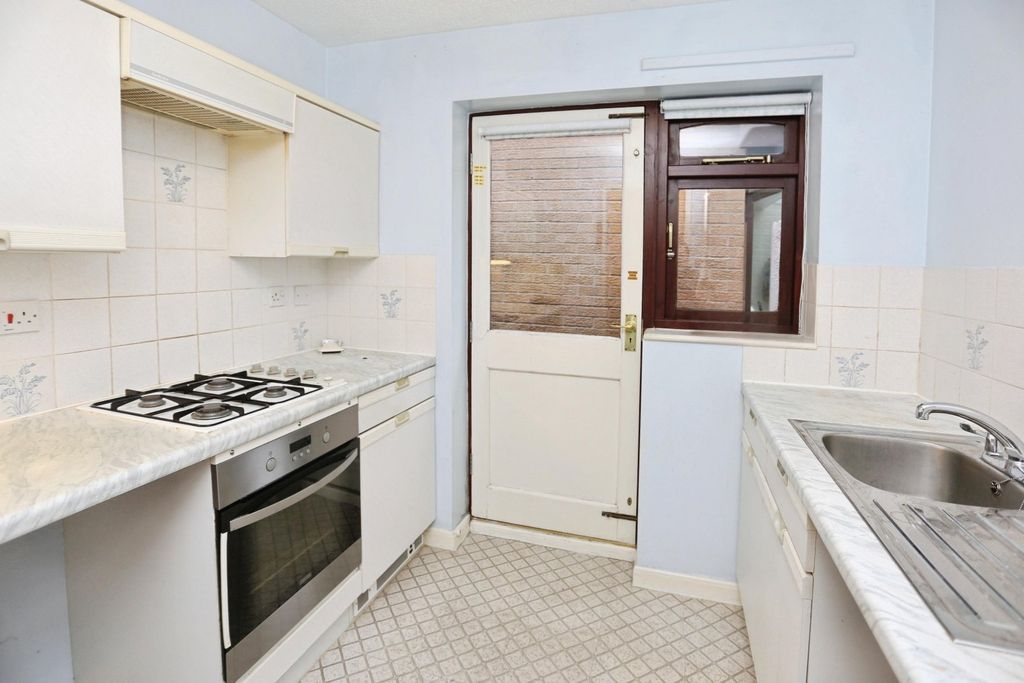 Property photo 3 of 21 Picture No. 34