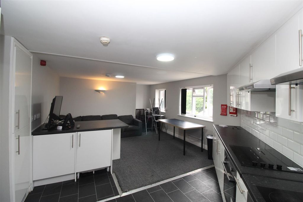 Property photo 2 of 27 Img_0444.Jpg