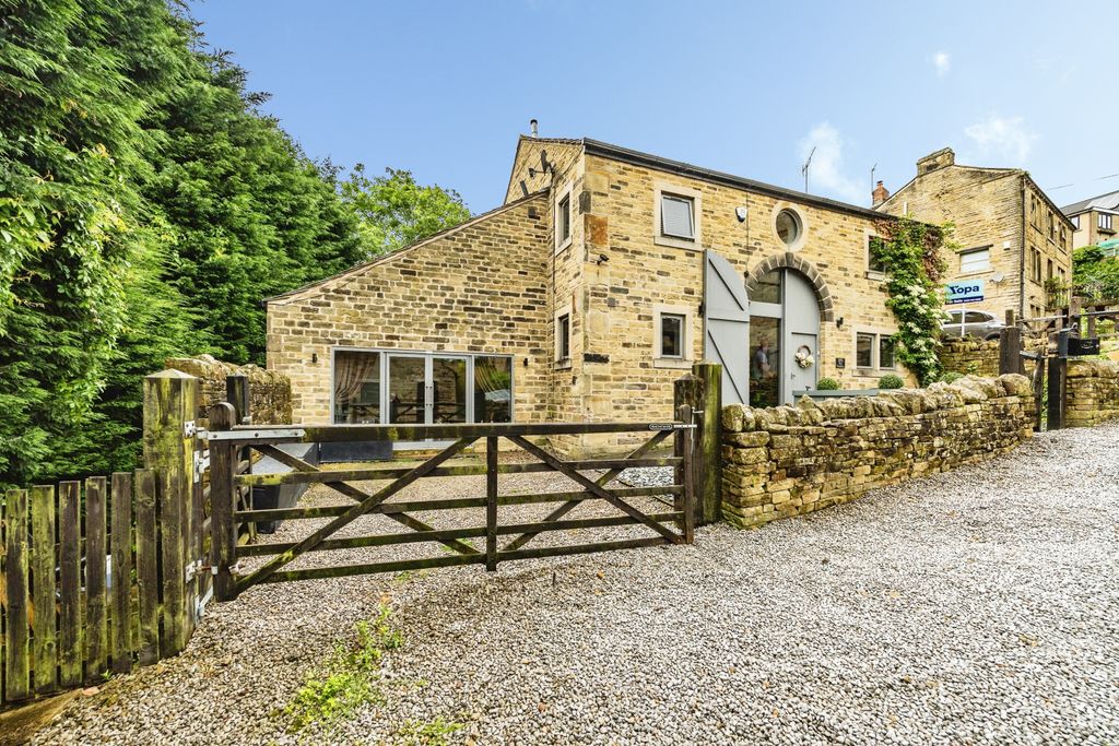 Property photo 1 of 21 69Bwhrhudds-040626-34