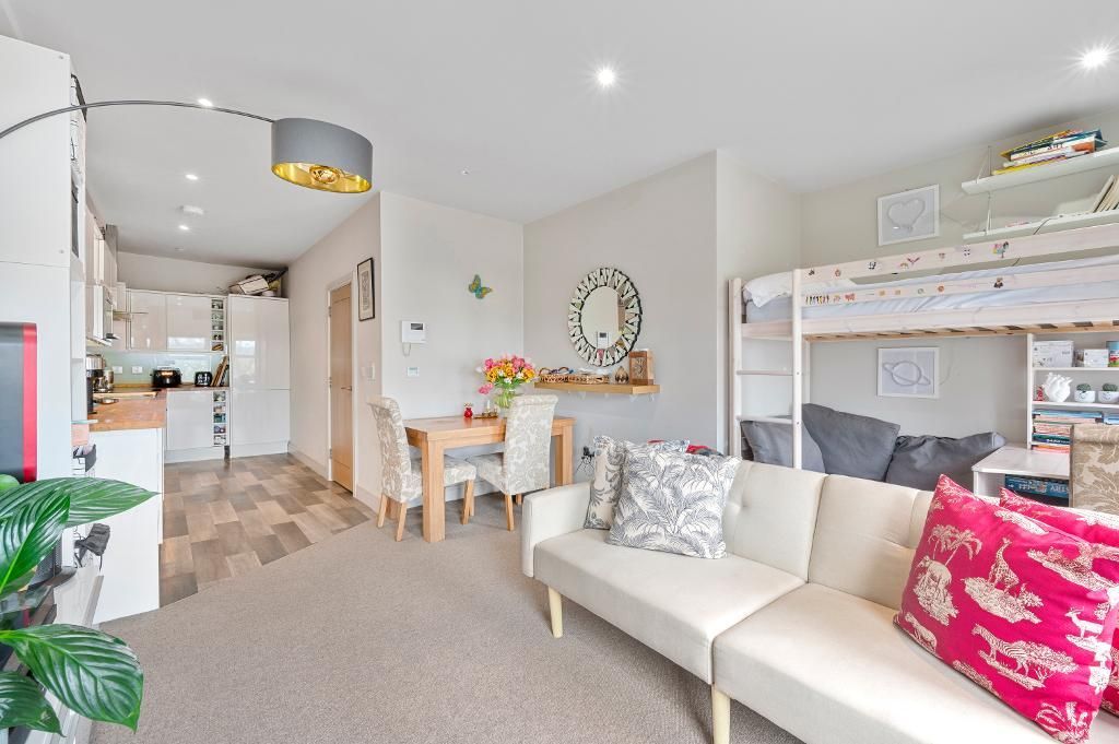 Property photo 3 of 10 Photo 3