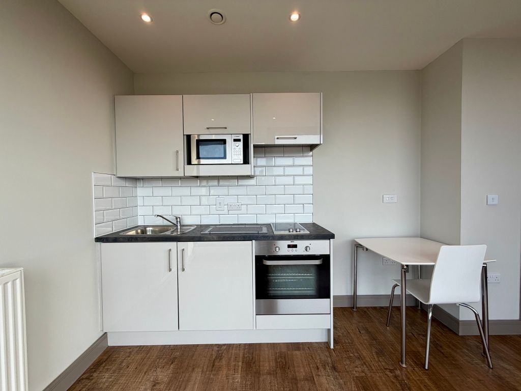 Property photo 2 of 14 Kitchen