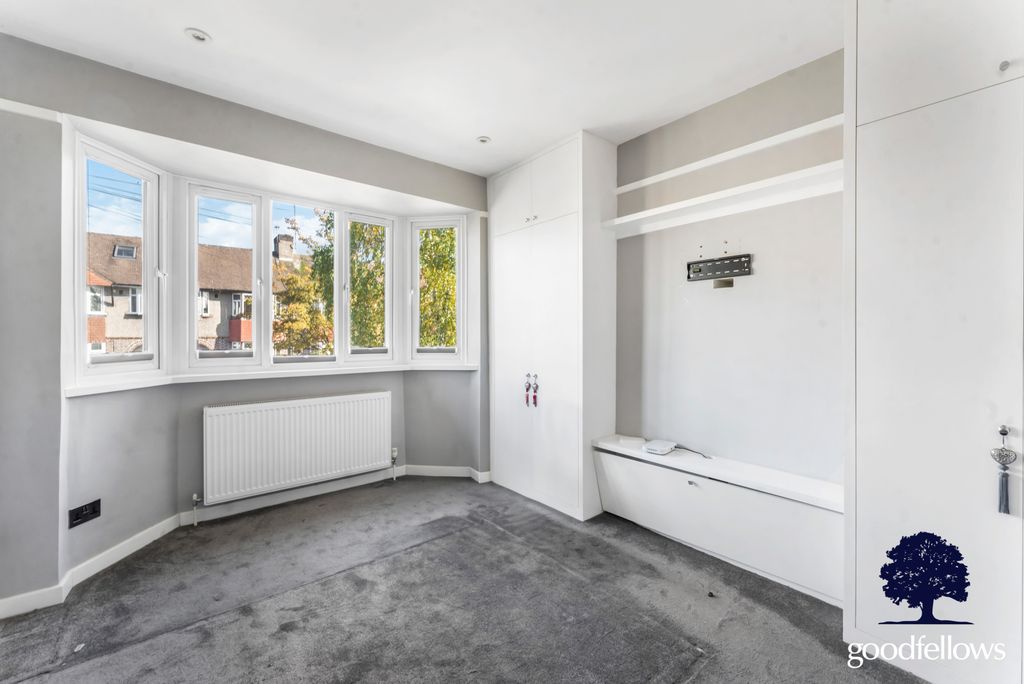 Property photo 3 of 14 Picture No. 10