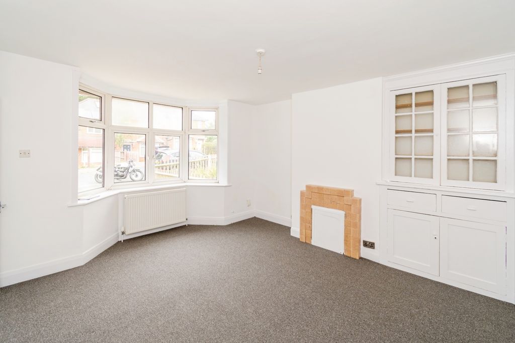 Property photo 2 of 14 Photo
