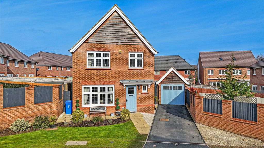 Property photo 1 of 36 Picture No. 01