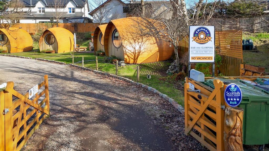 Property photo 2 of 17 Photo 1