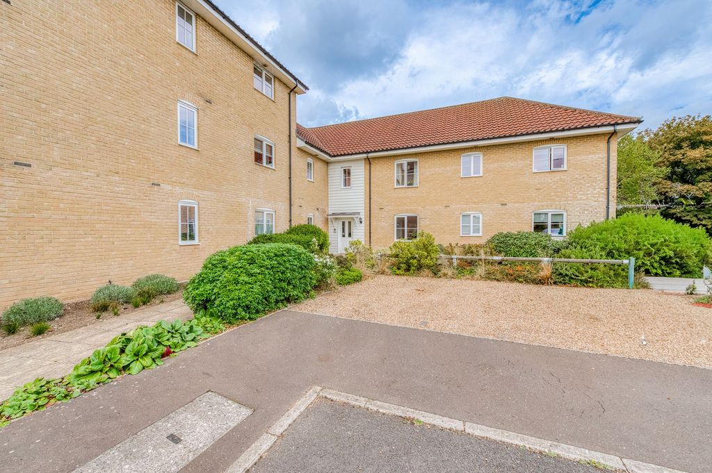 Property photo 1 of 13
